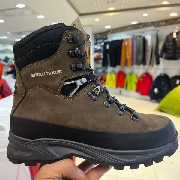 کفش کوهنوردی